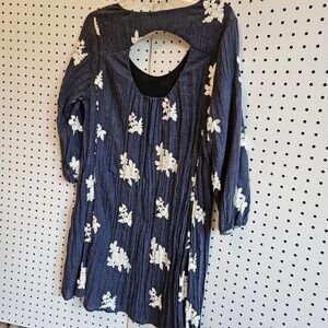 Beige by ECI Navy Blue Dress Ivory Embroidered Flowers Long Sleeve Size L